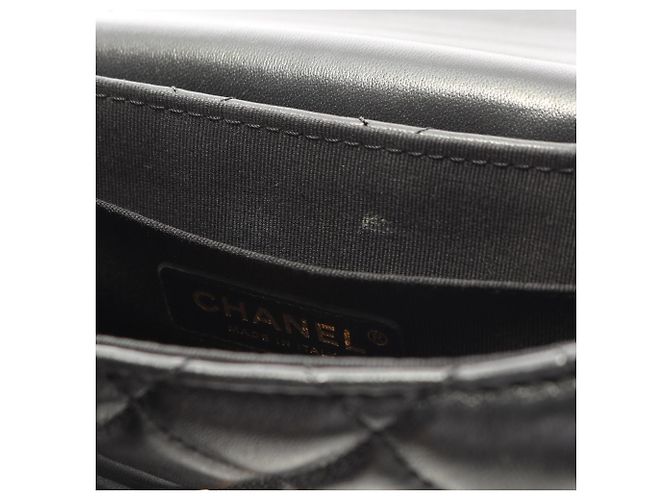 Sac à épaule Chanel en cuir Matelassé Noir - vue 6