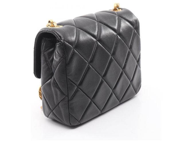 Borsa a tracolla Chanel Matelassé in pelle d'agnello nera Nero - vista 2
