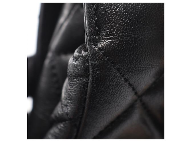 Borsa a tracolla Chanel Matelassé in pelle d'agnello nera Nero - vista 8