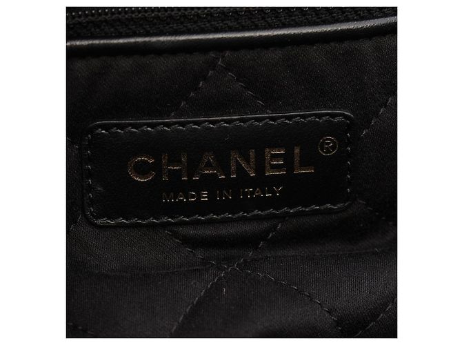 Mochila/Bolsa Chanel 22 Large Preto - vista 4
