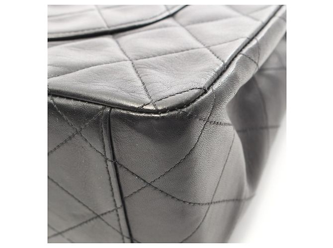 Borsa a tracolla Chanel Large Matelassé 34 Nero - vista 17