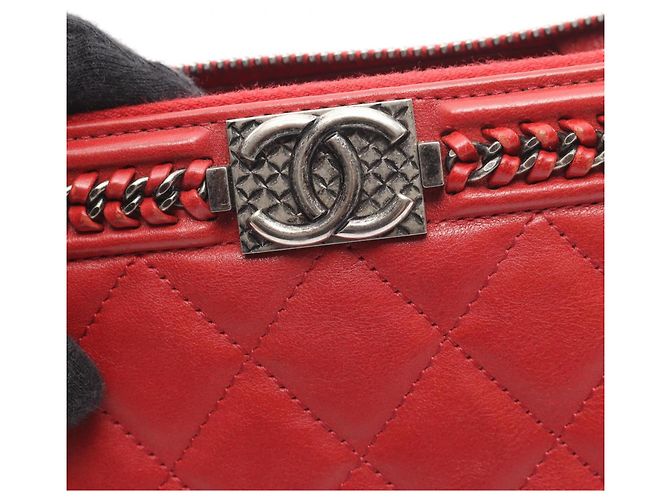 Portafoglio lungo rotondo Chanel Boy con hardware argento antico Rosso - vista 14