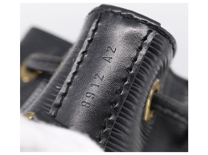 Louis Vuitton Petit Noe Epi Leather Small Negro - vista 6