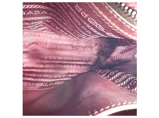 Prada Chain Flap Diagramme Quilted Leather Small Bordeaux - vista 5