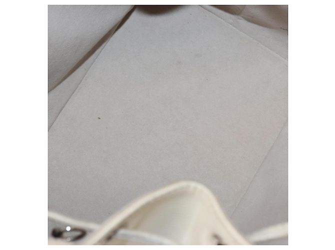Louis Vuitton Petit Noe Epi Leather Small Blanco - vista 5