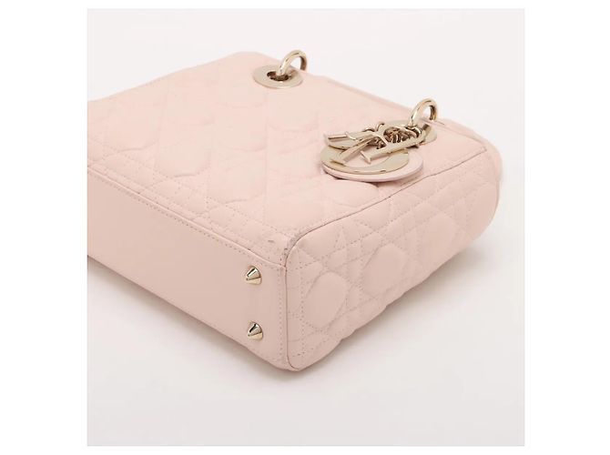 Christian Dior Lady Dior Iridescent Cannage Quilt Lambskin Medium Rosa - vista 3