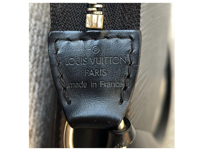 Louis Vuitton Pochette Accessoires en cuero Epi Negro - vista 9