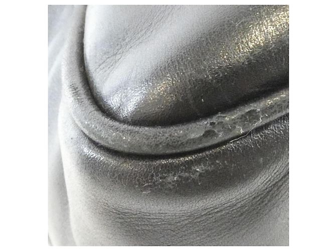 Sac à main Louis Vuitton Monogram Defile Upton Noir - vue 3