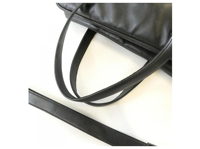 Sac à main Louis Vuitton Monogram Defile Upton Noir - vue 5