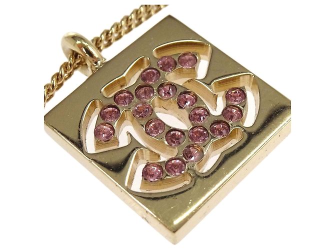 Pendente quadrato Chanel CC in metallo con cristalli D'oro - vista 3