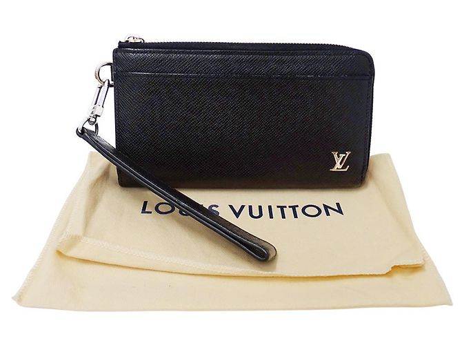Louis Vuitton Long Bi-Fold Wallet in Taiga Leather Black Grey - view 5