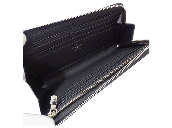 Louis Vuitton Long Bi-Fold Wallet in Taiga Leather Black Grey - view 6
