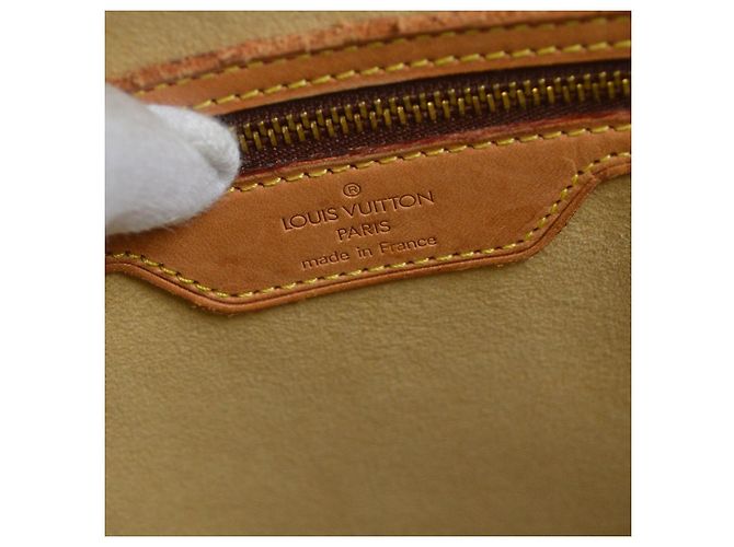 Louis Vuitton Babylone Monogram Canvas Castaño - vista 4