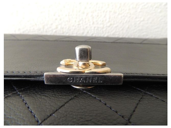 Chanel Clutch XL Couro Matelassê Preto - vista 5