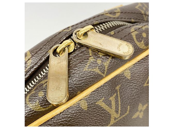 Borsa Louis Vuitton Monogram Manhattan PM Marrone - vista 10