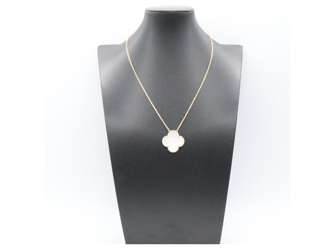 Colar Magic Alhambra Van Cleef & Arpels Branco Dourado - vista 6