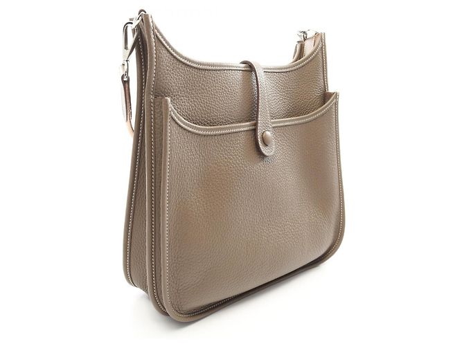 Hermès Borsa a tracolla Hermes Evelyne 3 Trois PM Marrone Taupe - vista 2