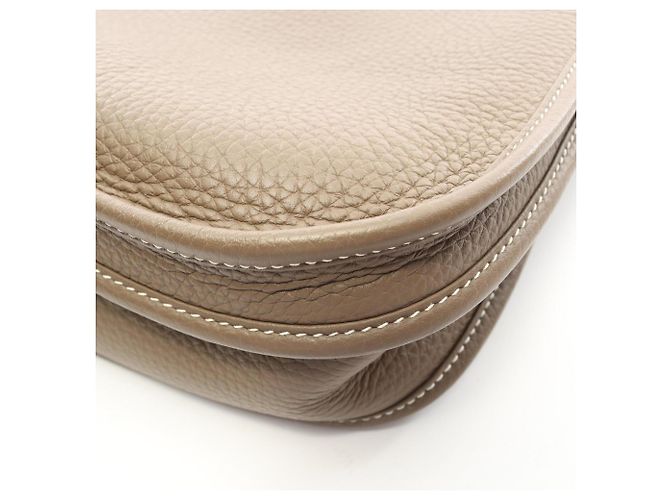 Hermès Borsa a tracolla Hermes Evelyne 3 Trois PM Marrone Taupe - vista 6