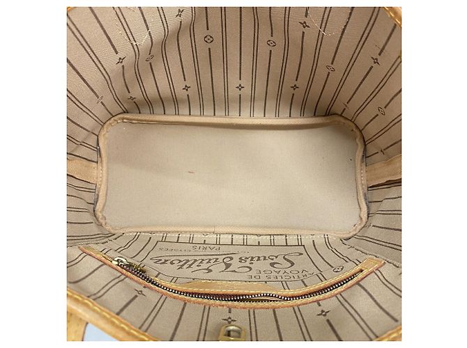 Saco Tote Louis Vuitton Monogram Neverfull PM Marrom - vista 4