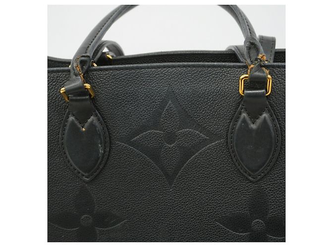 Bolso Tote Louis Vuitton Monogram Empreinte OnTheGo GM Negro - vista 6