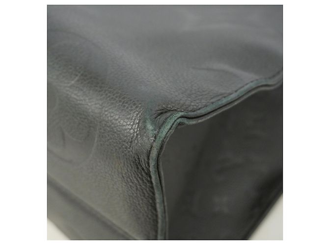 Bolso Tote Louis Vuitton Monogram Empreinte OnTheGo GM Negro - vista 8