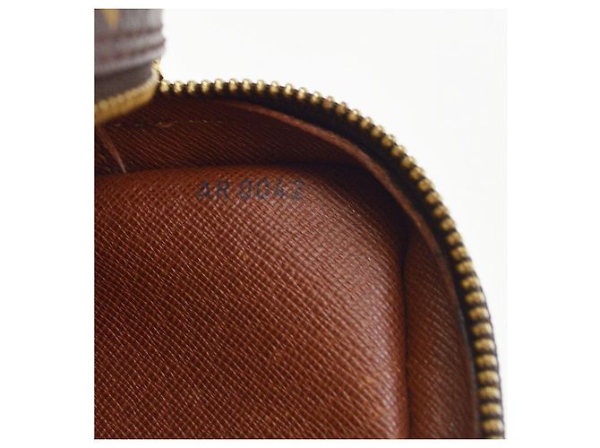 Louis Vuitton Amazone Monogram Canvas MM Brown - view 5