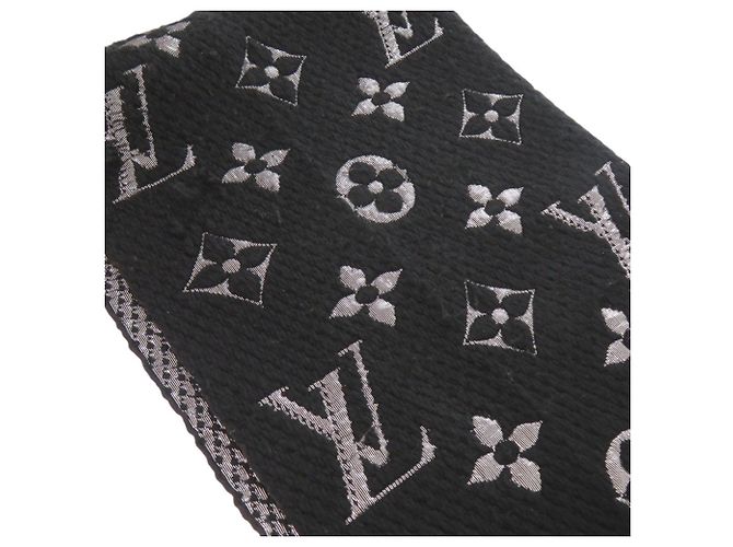 Louis Vuitton Echarpe Logomania Shine Scarf Negro - vista 7