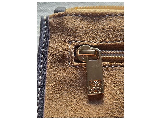 Pochette Piatta Loewe Anagram in Camoscio Marrone chiaro - vista 7