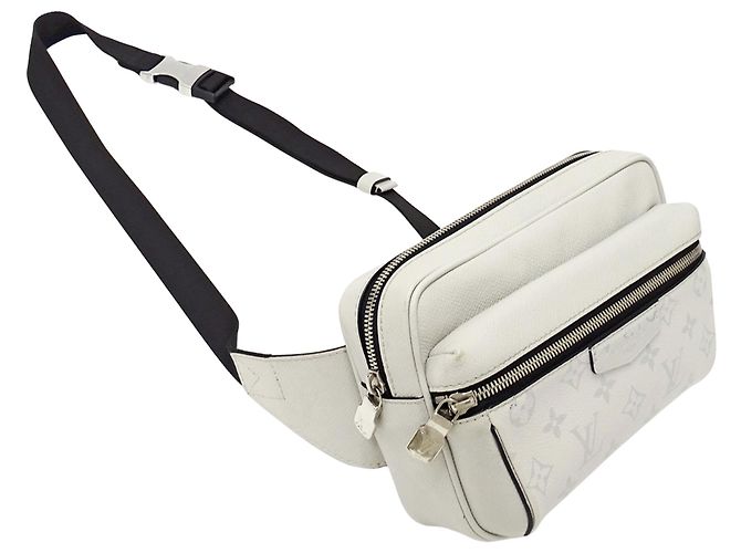 Borsa a tracolla Louis Vuitton Taigarama Bianco - vista 4