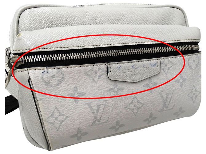 Borsa a tracolla Louis Vuitton Taigarama Bianco - vista 7