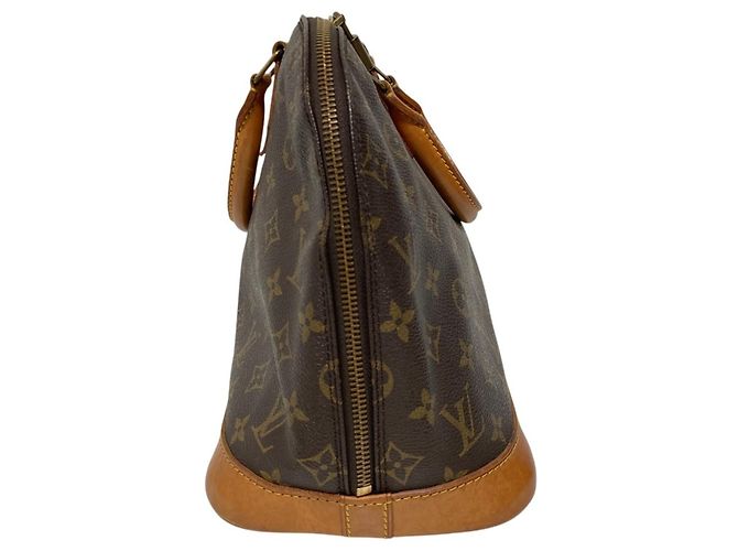 Bolsa Louis Vuitton Alma MM Monogram Marrom - vista 3