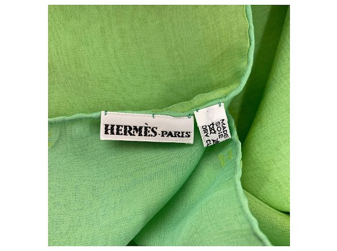 Hermès Hermes Silk Sheer Stole Green - view 8