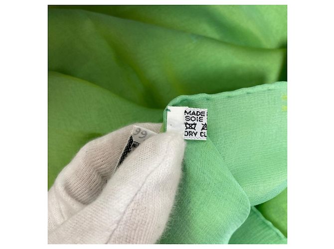 Hermès Hermes Silk Sheer Stole Green - view 9