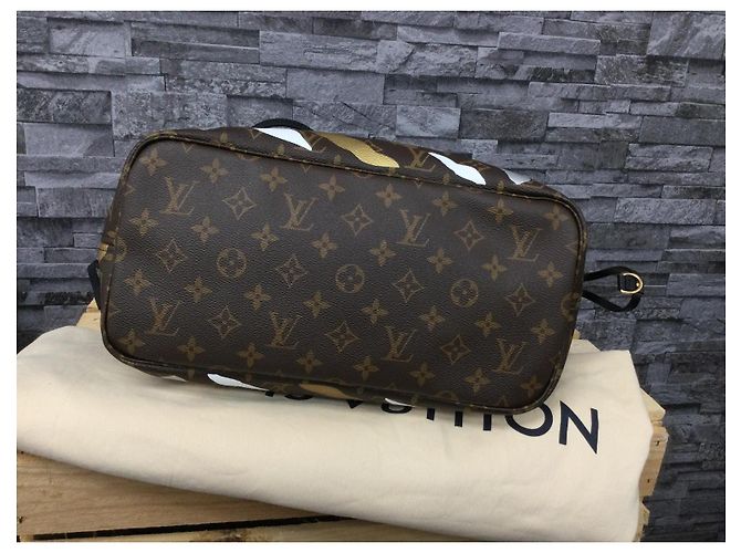 Louis Vuitton Borsa Neverfull MM Monogram Camouflage League of Legends Multicolore Monogramma - vista 3