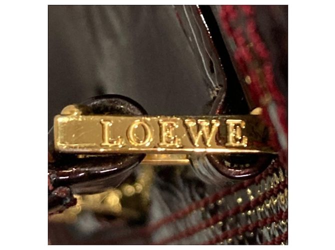 Bolso de mano Loewe Amazona Micro Mini de piel charol Burdeos - vista 13