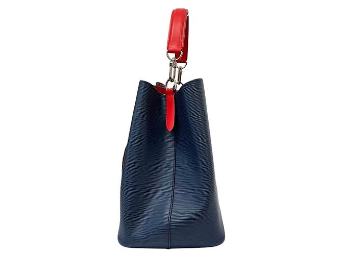 Néonoé Borsa a tracolla Louis Vuitton NeoNoe MM in pelle Epi Blu - vista 2