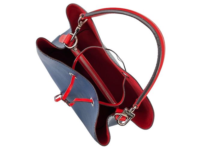 Néonoé Borsa a tracolla Louis Vuitton NeoNoe MM in pelle Epi Blu - vista 4
