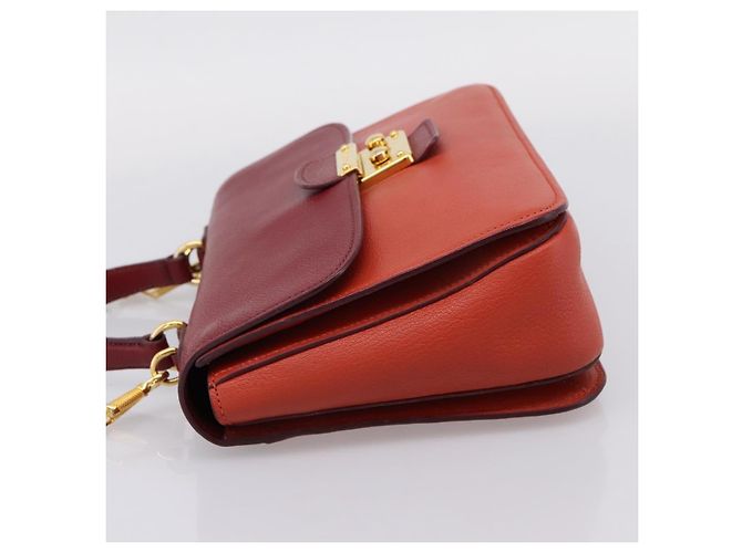Borsa a mano Miu Miu in pelle 2way rossa tono oro Auth bs37156A Rosso - vista 3