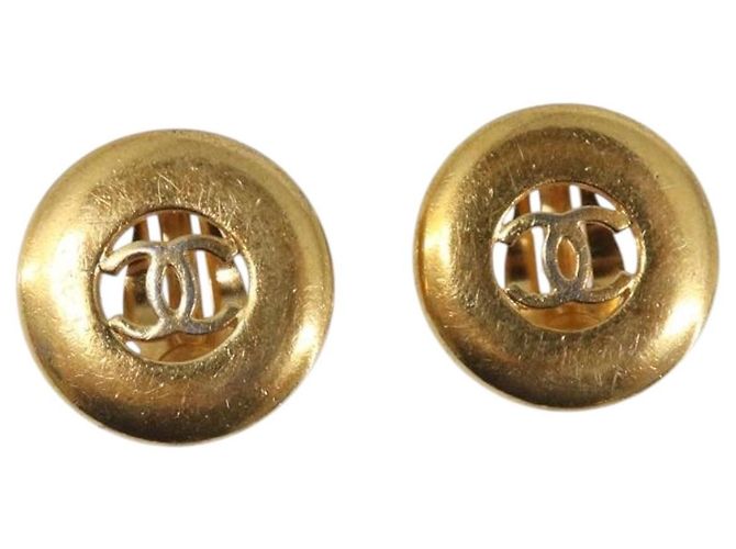 Pendientes CHANEL metal Gold Tone CC Auth bs37298 - vista 2