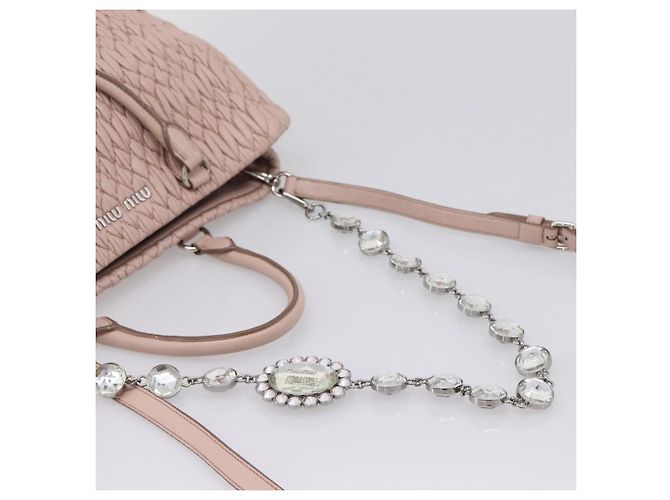 Borsa a tracolla Miu Miu Matelassé con catena in pelle 2way Rosa Argento Auth 206292A - vista 17