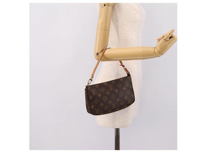 LOUIS VUITTON Monogram Pochette Accessoires Pouch M51980 LV Auth 206354A Monograma - vista 20