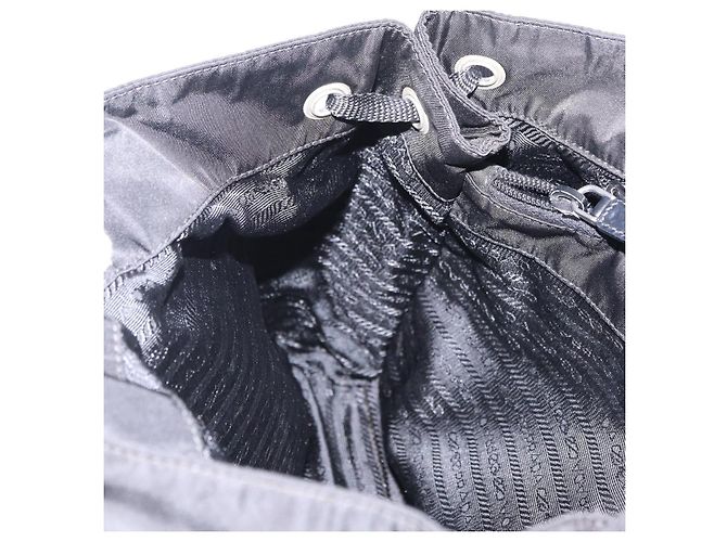 Bolso Tote PRADA Nylon Black Silver Auth 206115V Negro Plata - vista 28