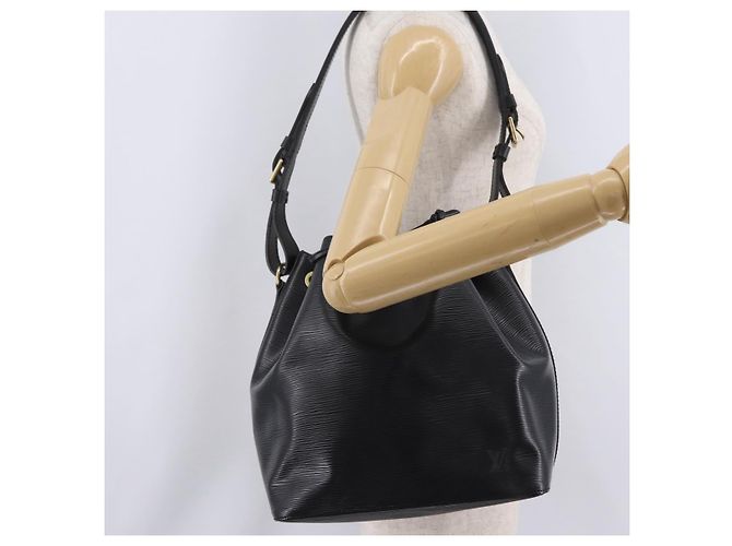 Borsa a tracolla LOUIS VUITTON Epi Petit Noe Nera M44102 LV Auth 200846 Nero - vista 23