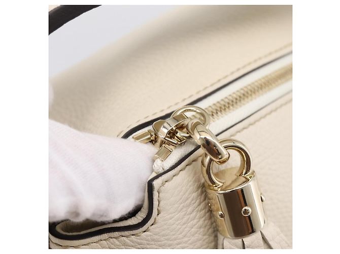 Borsa a tracolla GUCCI Soho in pelle 2way White Gold 408825 Auth ka6326V Bianco D'oro - vista 17