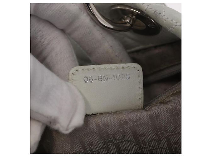 Borsa Christian Dior Lady Dior Canage in pelle bianca e argento Auth ep16079 Bianco - vista 24