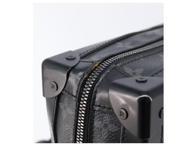 LOUIS VUITTON Monogram Eclipse Soft Trunk Shoulder Bag M44730 LV Auth 204879M Monogramm - Ansicht 9