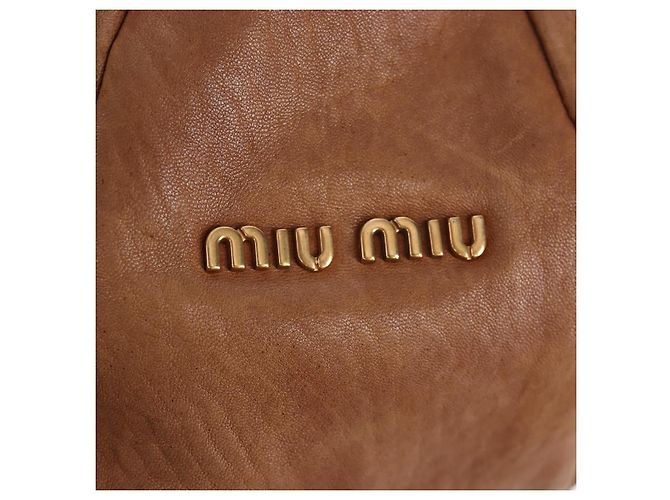 Borsa a tracolla Miu Miu in pelle 2way marrone tono oro Auth 205819A - vista 19