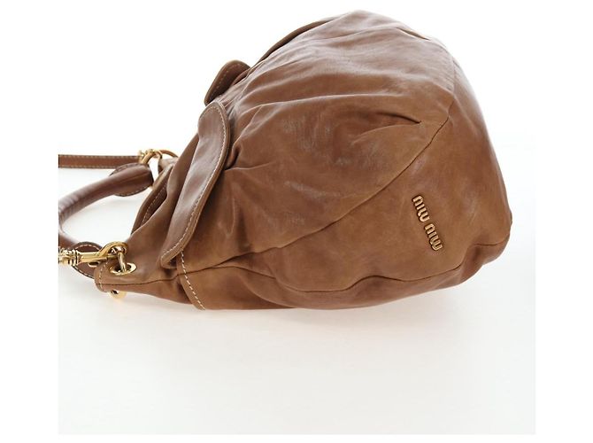 Borsa a tracolla Miu Miu in pelle 2way marrone tono oro Auth 205819A - vista 3