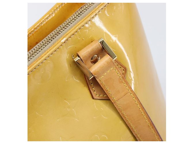 Sac à main LOUIS VUITTON Monogram Vernis Houston Beige M91004 LV Auth bs37263 - vue 21