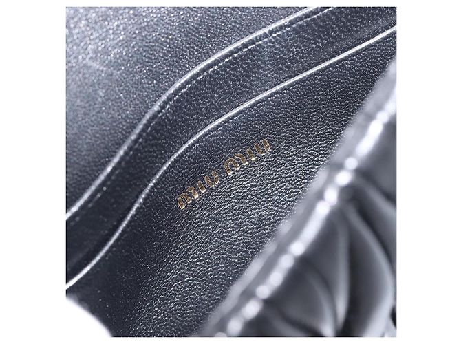 Miu Miu Matelasse Chain Shoulder Pouch Leather Black Gold Tone Auth bs37119V Nero - vista 21
